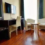 Hotel Ambassador, Completely Renovated 4*