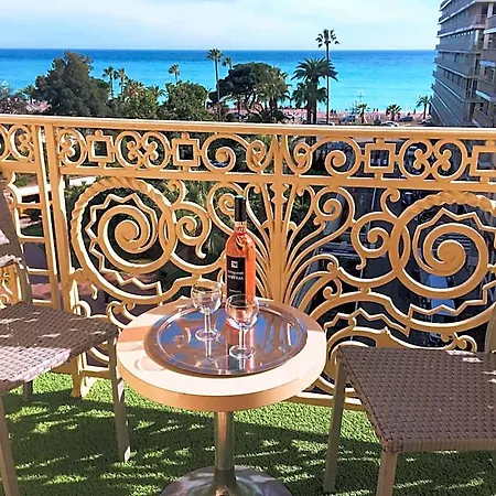 Hotel Ambassador, Completely Renovated Nice