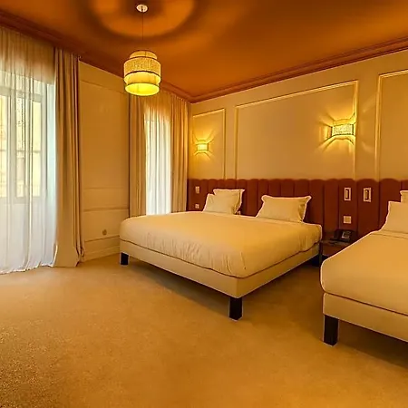 Hotel Ambassador, Completely Renovated Nice