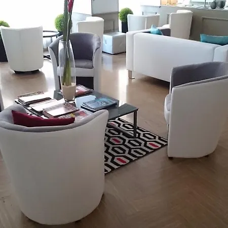 Ambassador, Completely Renovated 4* Ницца