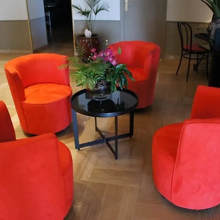 Ambassador, Completely Renovated Ницца