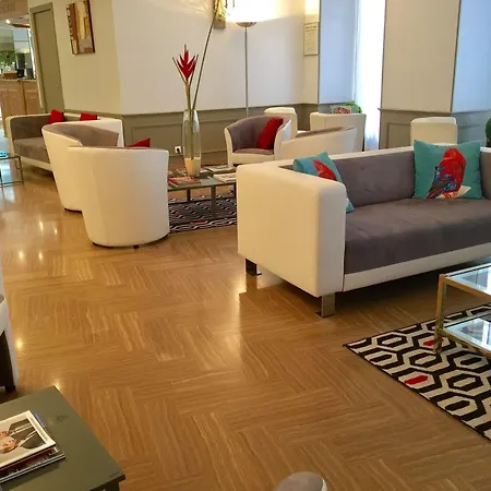 Отель Ambassador, Completely Renovated Ницца