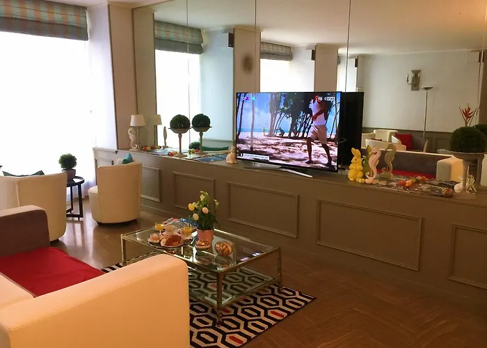 Ambassador, Completely Renovated 4* Nice