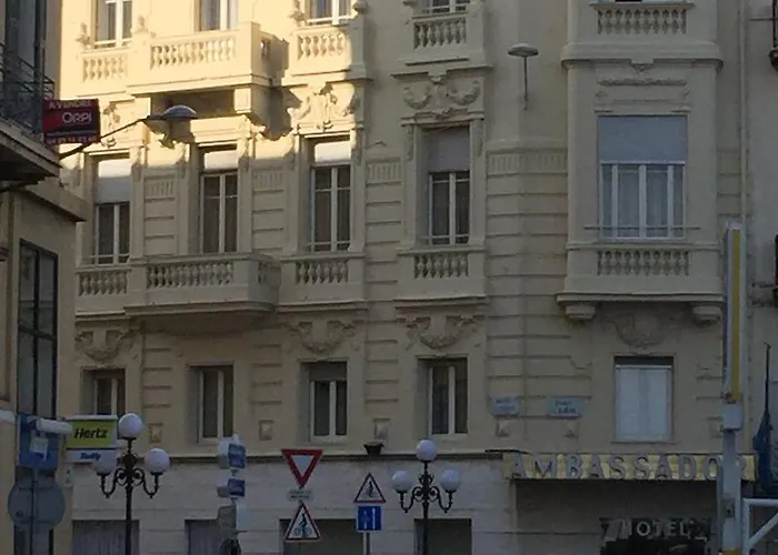 Ξενοδοχείο Ambassador, Completely Renovated Νίκαια