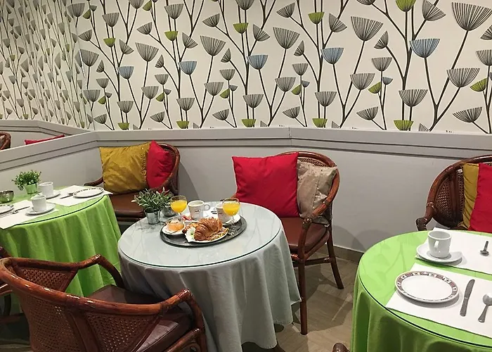 Ambassador, Completely Renovated Ξενοδοχείο 4*